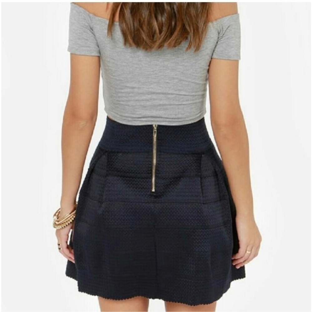 Honey Punch Mauve purple A line skater skirt size Large pleated scalloped style - Picture 4 of 9
